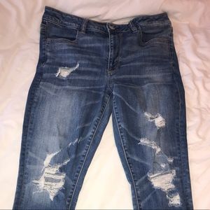 American eagle ripped skinny jeans